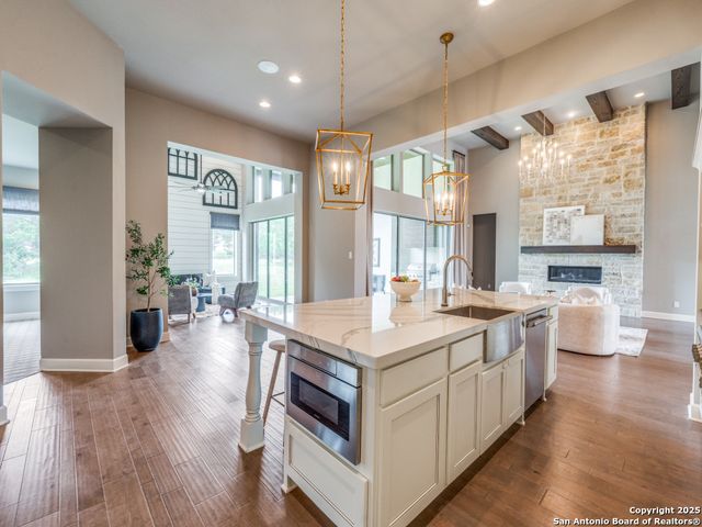 1410 Burgundy, New Braunfels, TX 78132