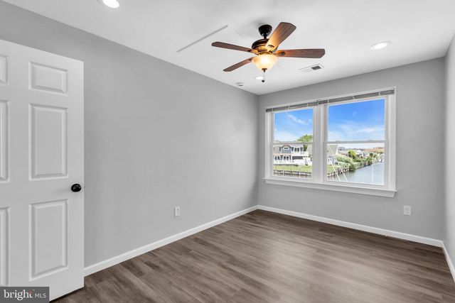 974 CAPSTAN DR, Forked River, NJ 08731