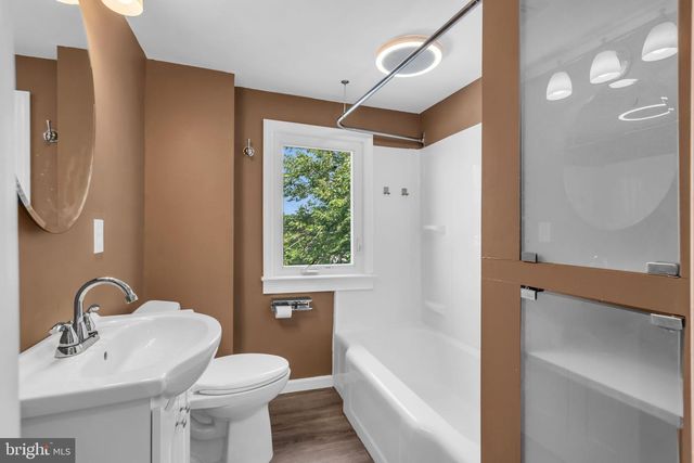 974 CAPSTAN DR, Forked River, NJ 08731