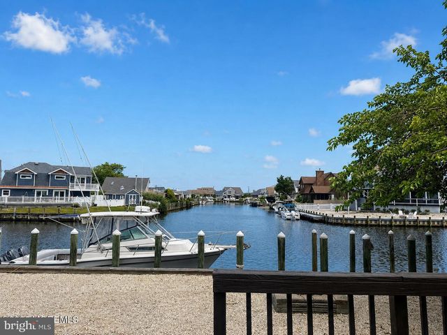 974 CAPSTAN DR, Forked River, NJ 08731