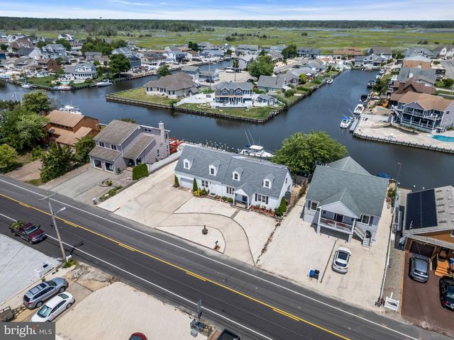 974 CAPSTAN DR, Forked River, NJ 08731
