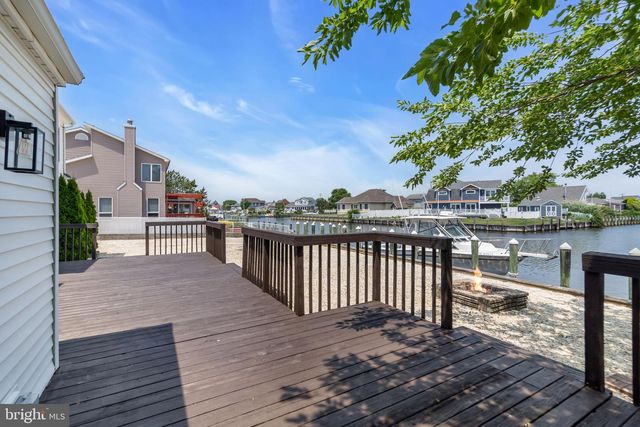 974 CAPSTAN DR, Forked River, NJ 08731