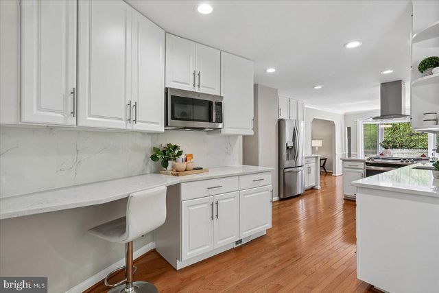 10240 COLEBROOK AVE, Potomac, MD 20854