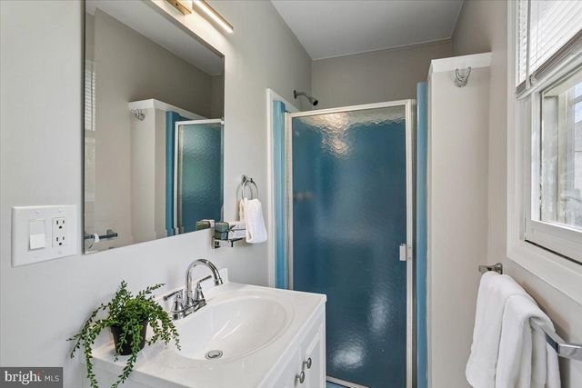10240 COLEBROOK AVE, Potomac, MD 20854