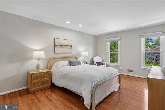 10240 COLEBROOK AVE, Potomac, MD 20854