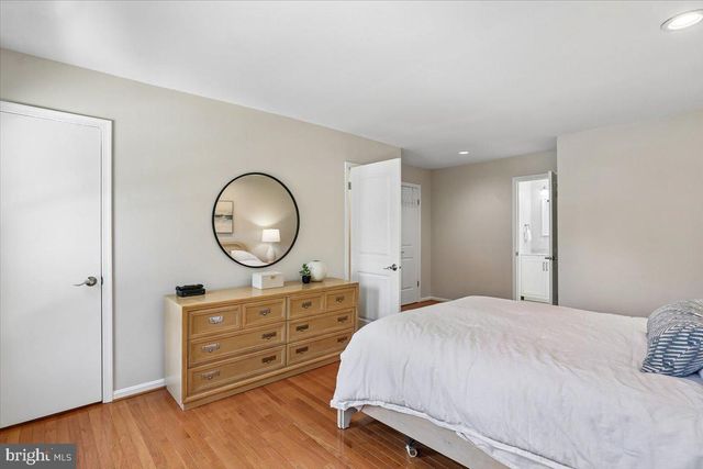 10240 COLEBROOK AVE, Potomac, MD 20854