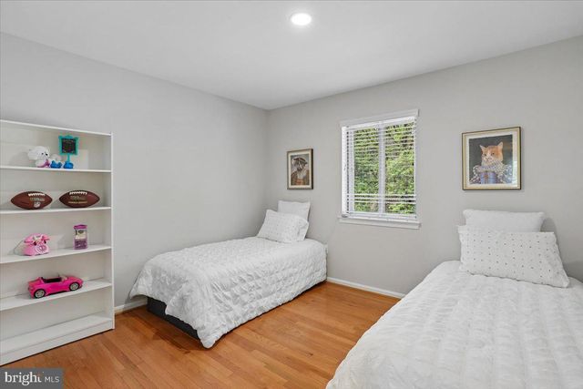 10240 COLEBROOK AVE, Potomac, MD 20854
