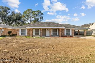 216 Orgeron Drive, Lafayette, LA 70506