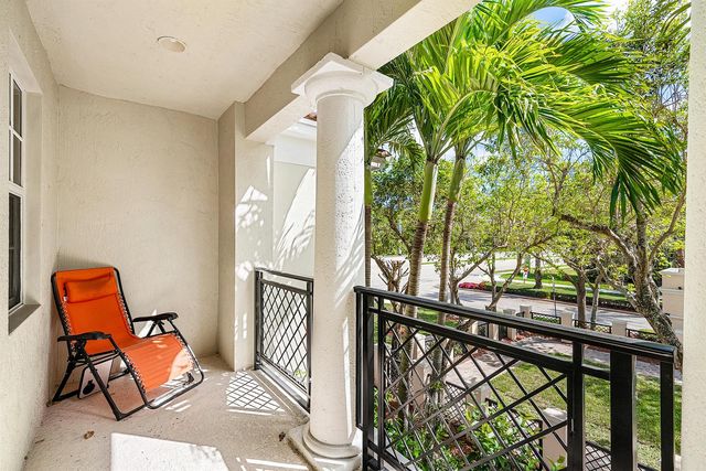 704 NW 83rd Place, Boca Raton, FL 33487