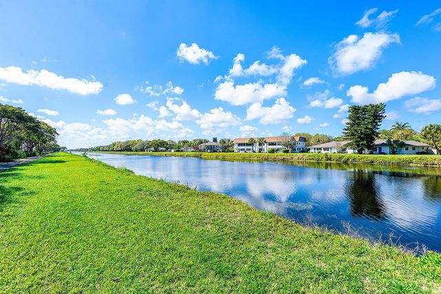 704 NW 83rd Place, Boca Raton, FL 33487