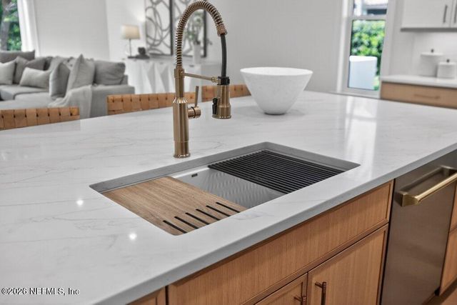 6 RIVIERA Place, Palm Coast, FL 32137