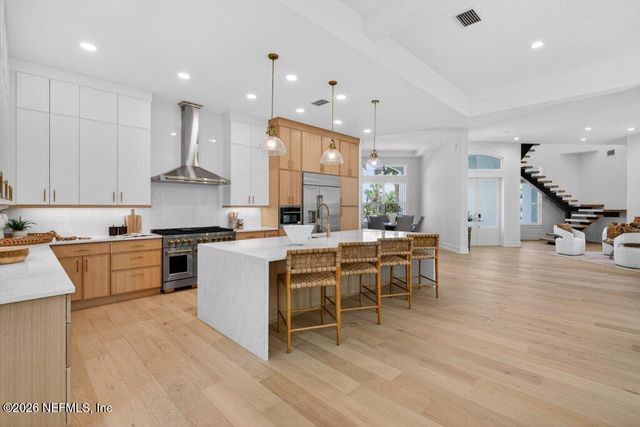 6 RIVIERA Place, Palm Coast, FL 32137