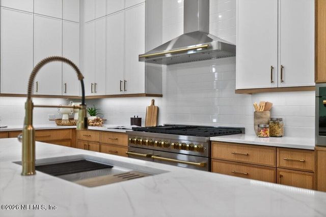 6 RIVIERA Place, Palm Coast, FL 32137