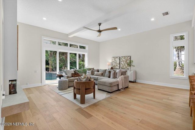 6 RIVIERA Place, Palm Coast, FL 32137