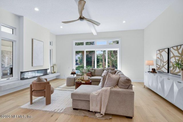 6 RIVIERA Place, Palm Coast, FL 32137