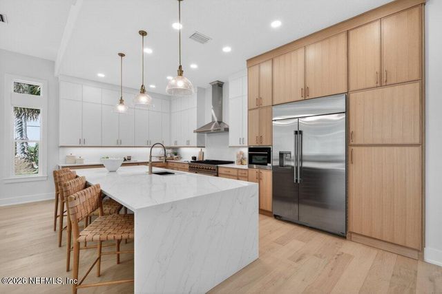 6 RIVIERA Place, Palm Coast, FL 32137