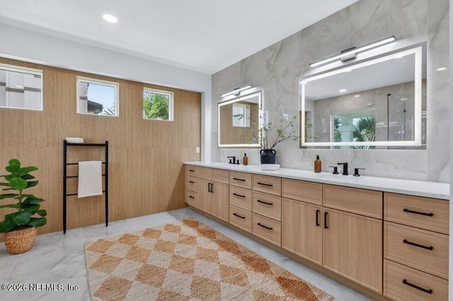 6 RIVIERA Place, Palm Coast, FL 32137