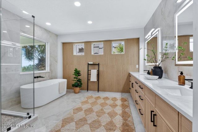 6 RIVIERA Place, Palm Coast, FL 32137