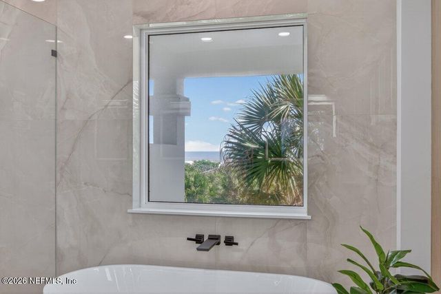 6 RIVIERA Place, Palm Coast, FL 32137