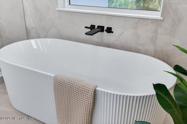 6 RIVIERA Place, Palm Coast, FL 32137