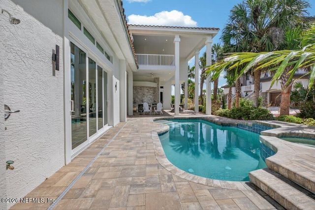 6 RIVIERA Place, Palm Coast, FL 32137