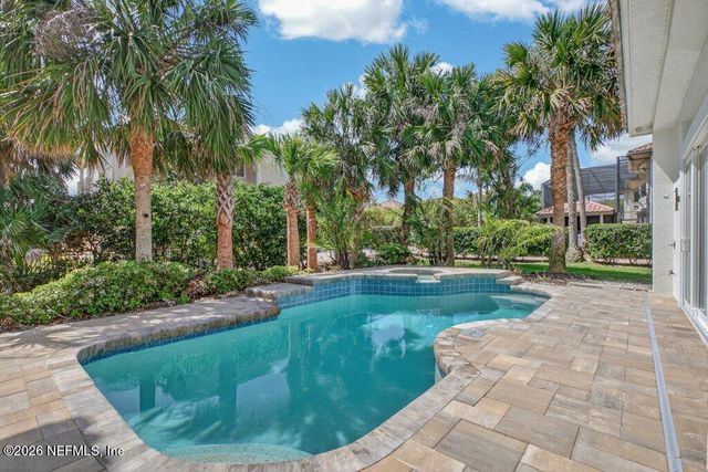 6 RIVIERA Place, Palm Coast, FL 32137