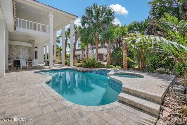 6 RIVIERA Place, Palm Coast, FL 32137