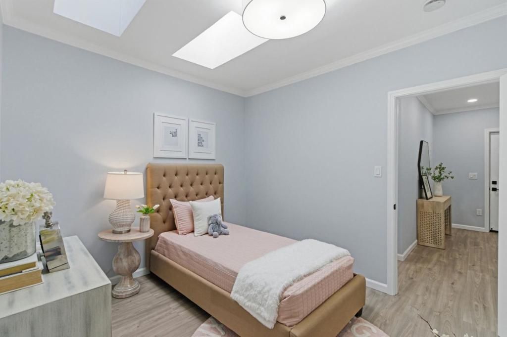 Image 13 of property listing at 409 S Idaho Street, San Mateo, CA 94402