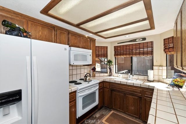 569 Summit Boulevard 6, Big Bear Lake, CA 92315