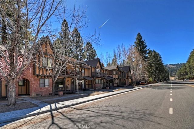 569 Summit Boulevard 6, Big Bear Lake, CA 92315
