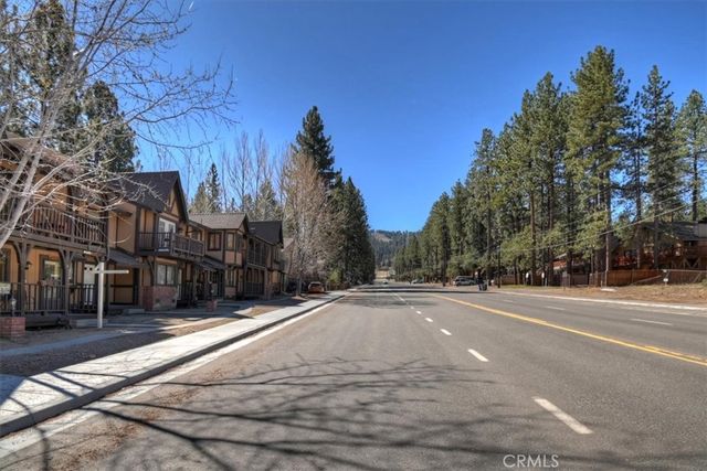 569 Summit Boulevard 6, Big Bear Lake, CA 92315