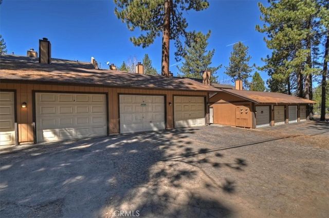 569 Summit Boulevard 6, Big Bear Lake, CA 92315