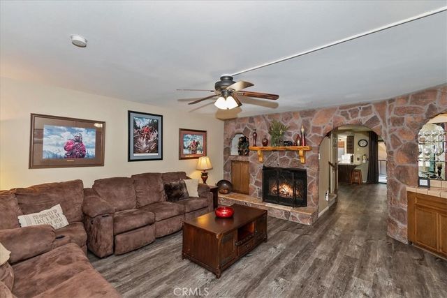569 Summit Boulevard 6, Big Bear Lake, CA 92315