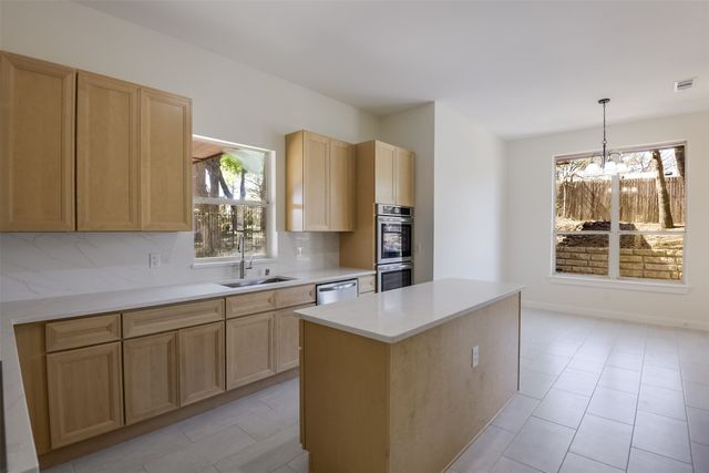 2916 Forestwood Drive, Arlington, TX 76006