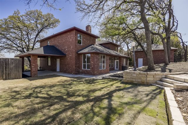 2916 Forestwood Drive, Arlington, TX 76006