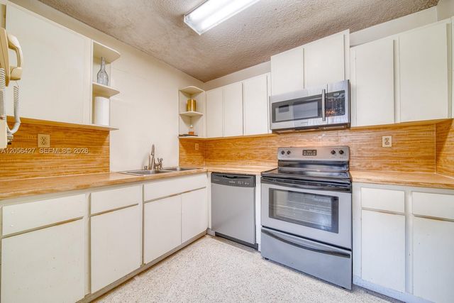 6335 SW 31st Street, Miami, FL 33155
