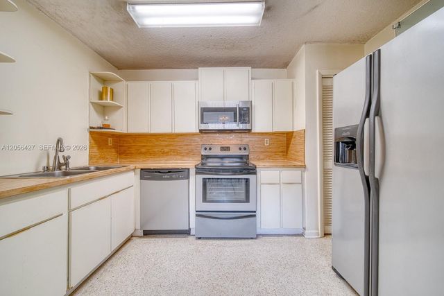 6335 SW 31st Street, Miami, FL 33155