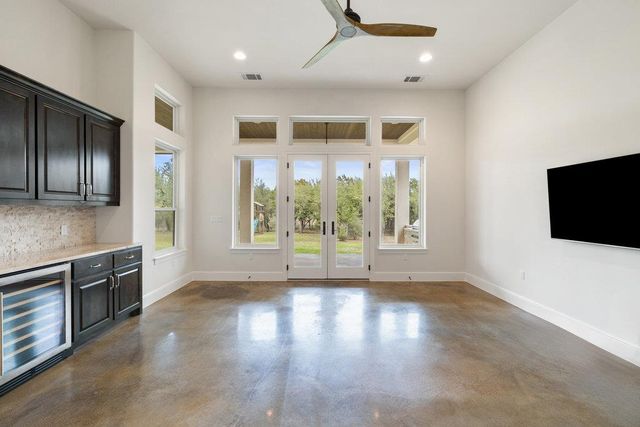 8609 Bellancia DR, Austin, TX 78738