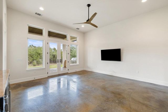 8609 Bellancia DR, Austin, TX 78738