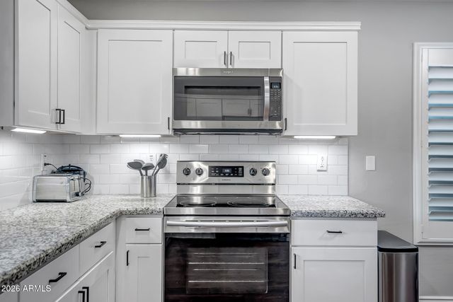 2477 E VERMONT Drive, Gilbert, AZ 85295