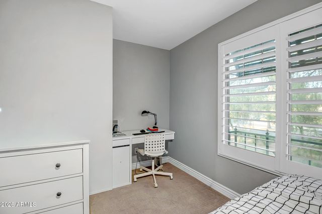 2477 E VERMONT Drive, Gilbert, AZ 85295