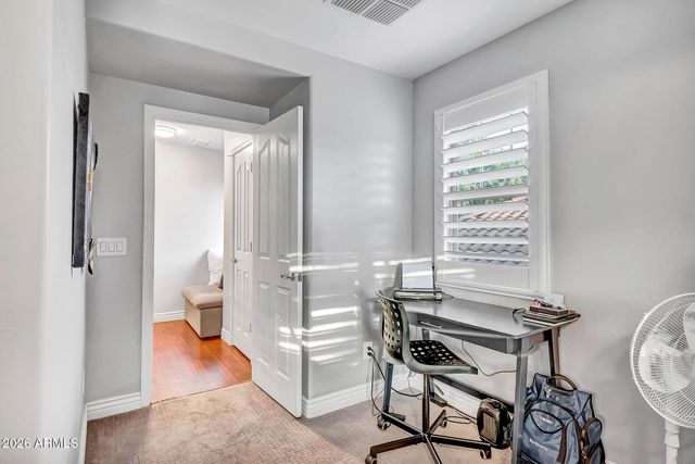 2477 E VERMONT Drive, Gilbert, AZ 85295