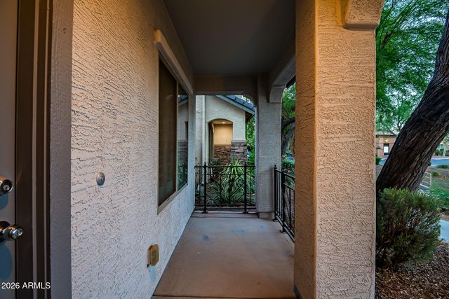 2477 E VERMONT Drive, Gilbert, AZ 85295