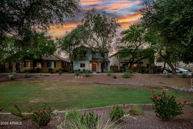 2477 E VERMONT Drive, Gilbert, AZ 85295