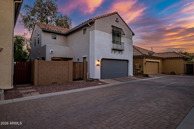 2477 E VERMONT Drive, Gilbert, AZ 85295