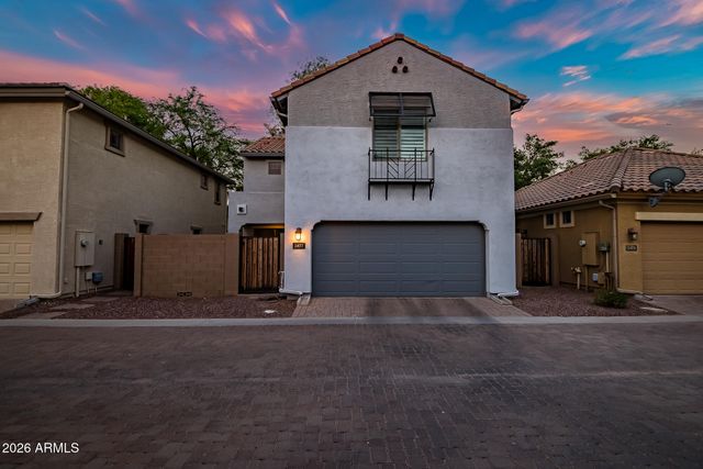2477 E VERMONT Drive, Gilbert, AZ 85295