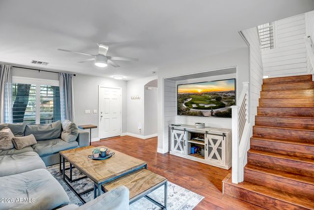 2477 E VERMONT Drive, Gilbert, AZ 85295