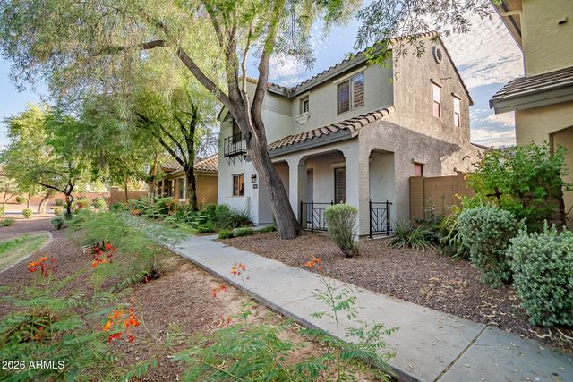 2477 E VERMONT Drive, Gilbert, AZ 85295