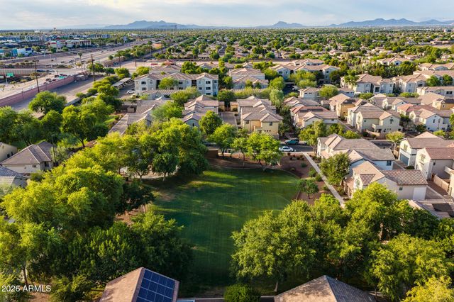 2477 E VERMONT Drive, Gilbert, AZ 85295