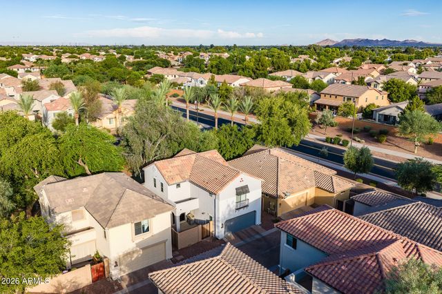 2477 E VERMONT Drive, Gilbert, AZ 85295